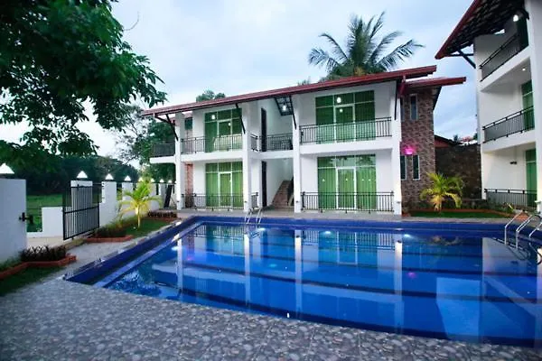 Hotel Sanri Villa Katunayake Minuwangoda