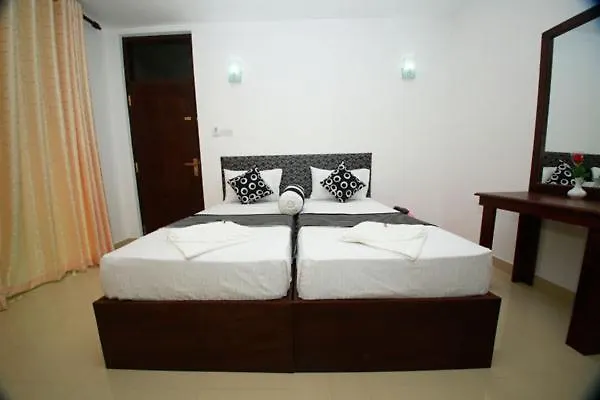 Hotel Sanri Villa Katunayake Minuwangoda