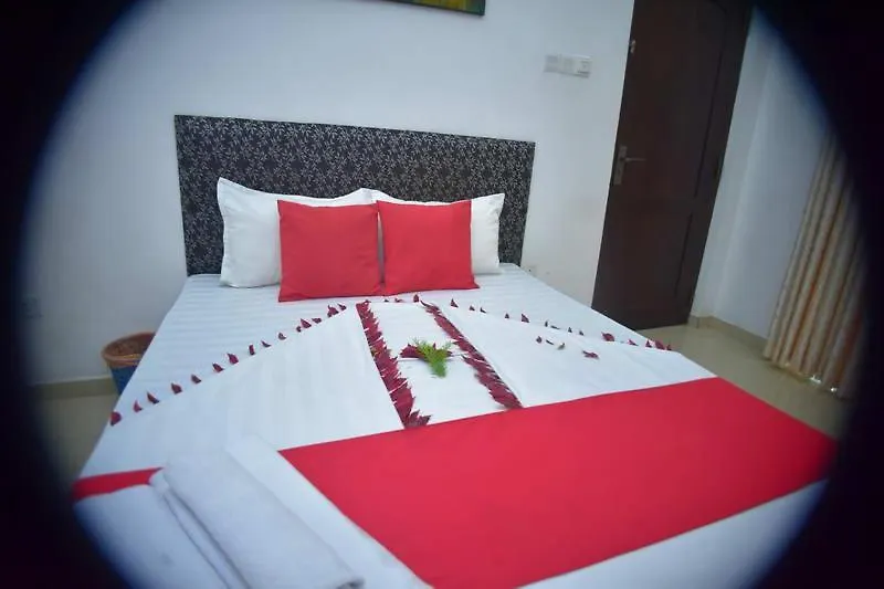 Hotel Sanri Villa Katunayake Minuwangoda