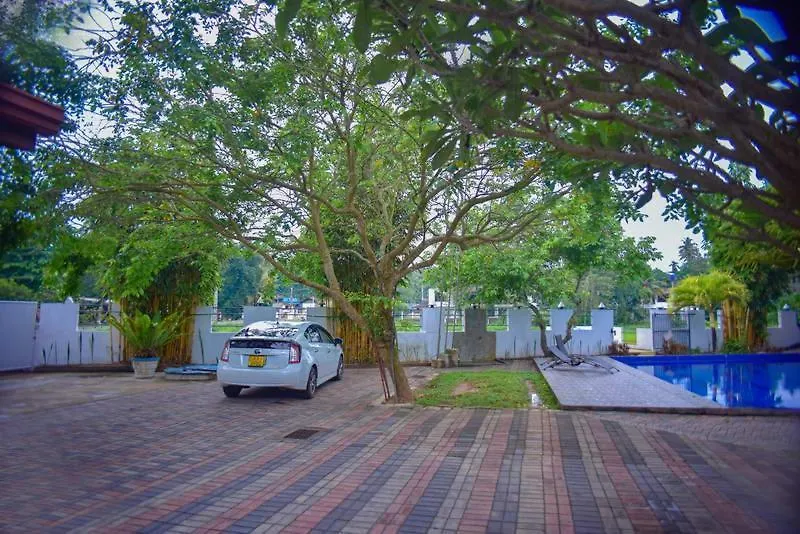 Hotel Sanri Villa Katunayake Minuwangoda 3*,  Sri Lanka
